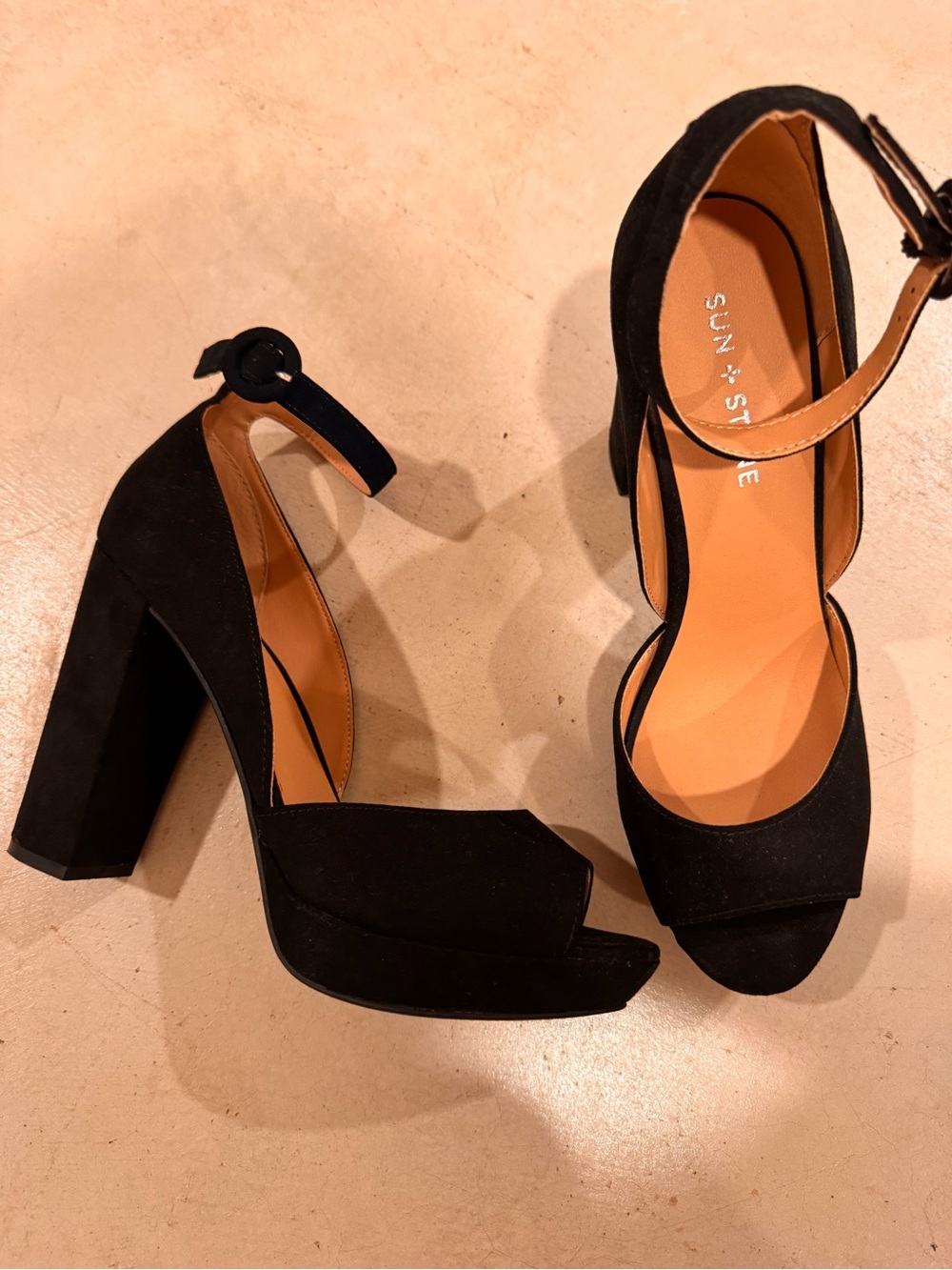 Sun + Stone Black Block Heel Sandals – Size 9.5